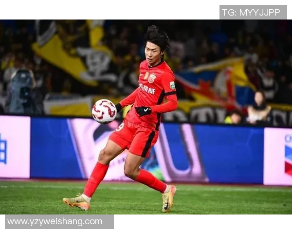 新疆足球神童崭露头角未来可期引发全国关注成新一代球场新星