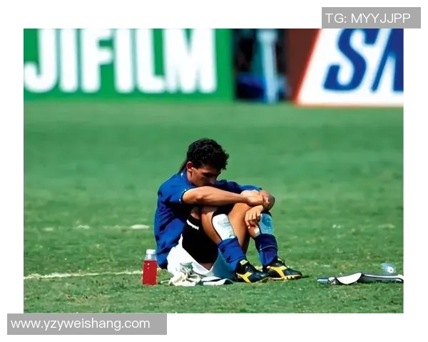 足球球星感恩父母的无私支持与辛勤付出助力职业生涯的辉煌成就 足球球星感恩父母的无私支持与辛勤付出助力职业生涯的辉煌成就